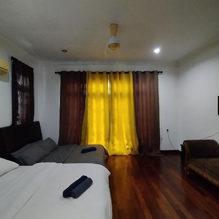 Villa Shamir Sepang Extérieur photo
