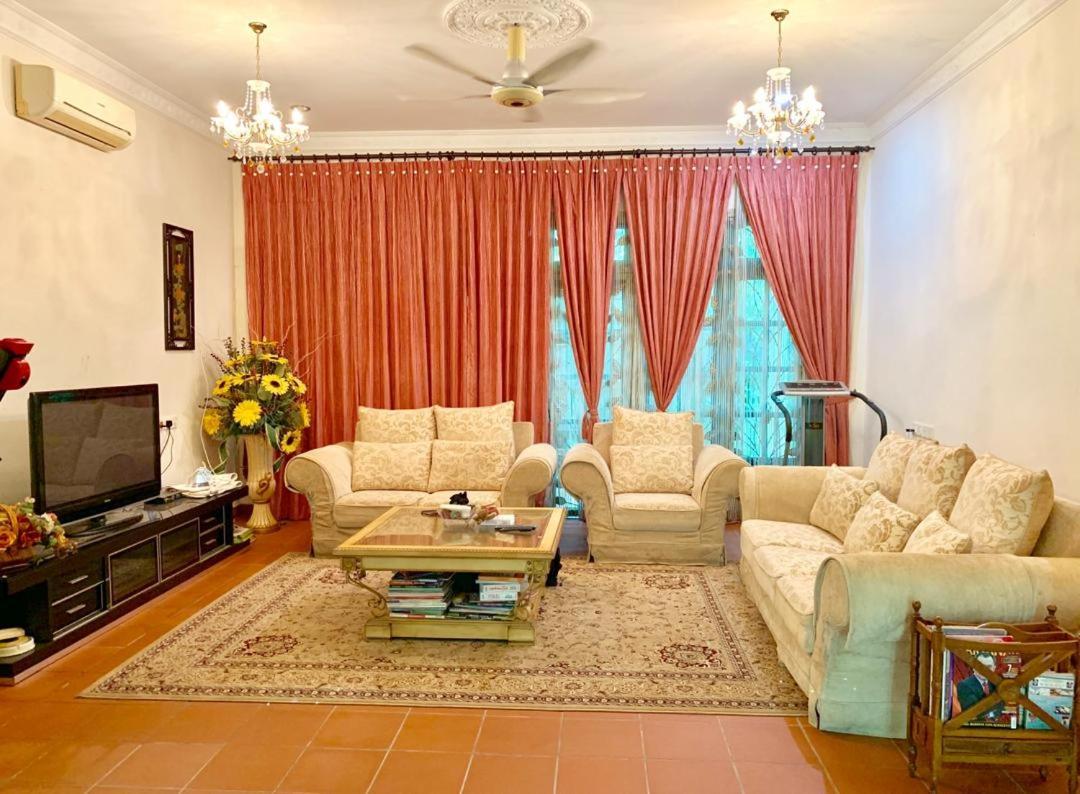 Villa Shamir Sepang Extérieur photo